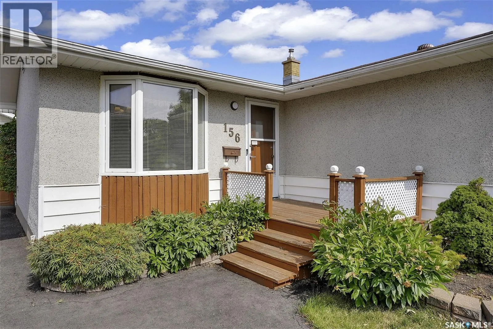 156 Woodward AVENUE