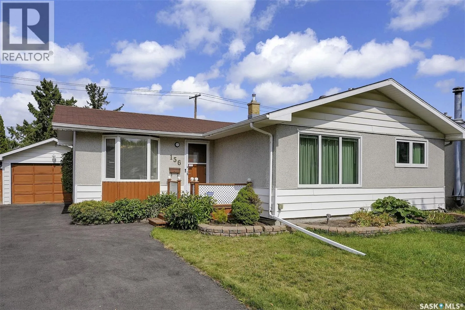 156 Woodward AVENUE