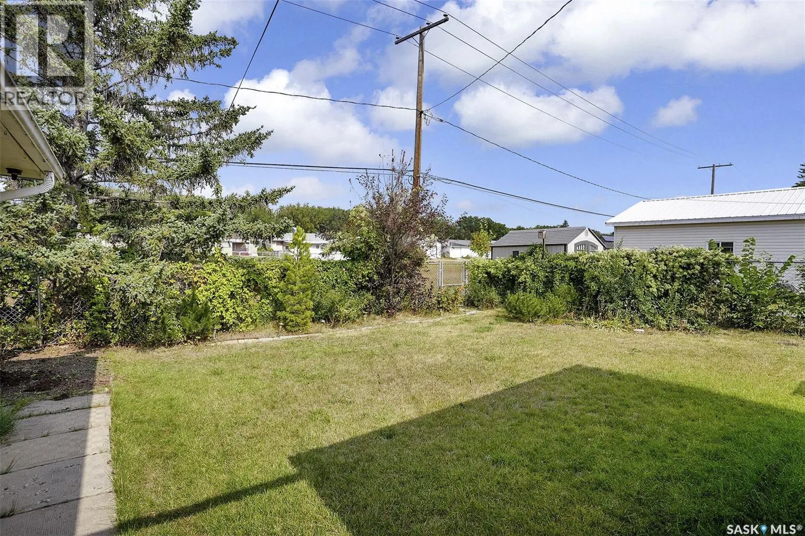156 Woodward AVENUE