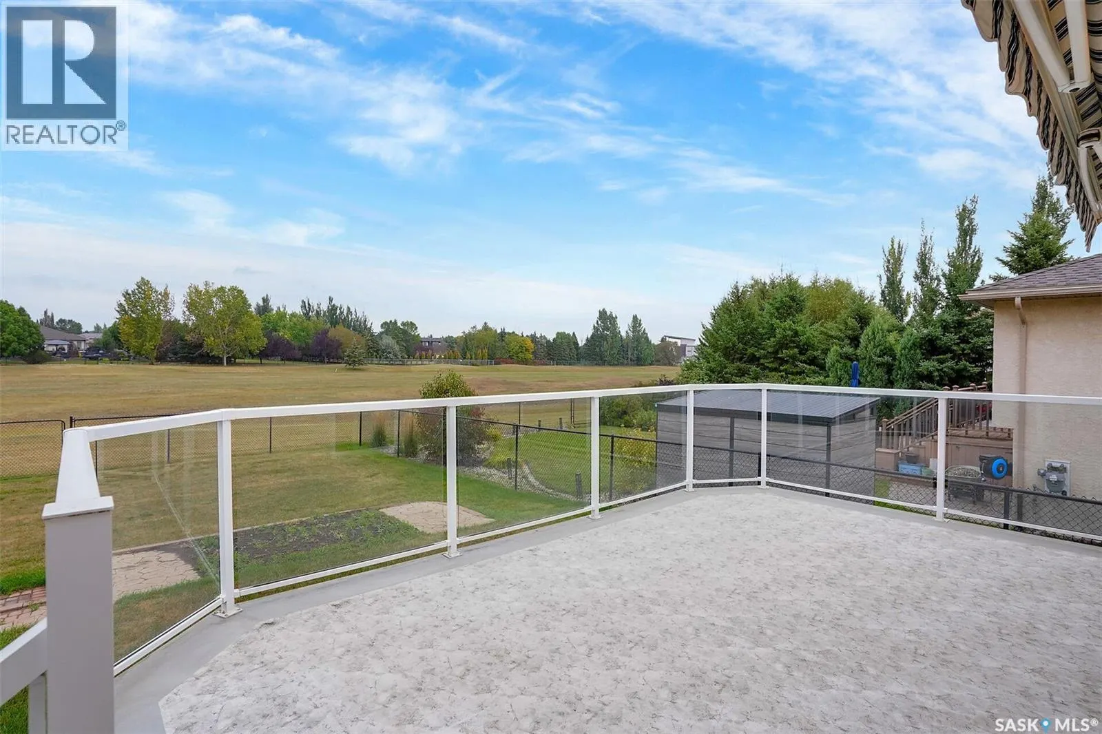 21 Woods CRESCENT