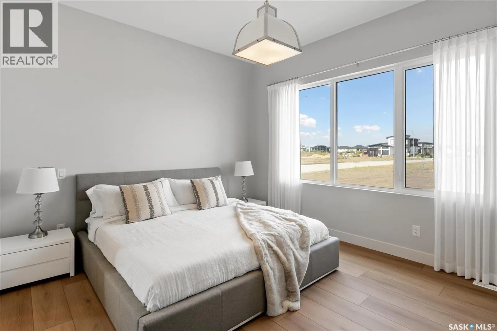 641 Greenbryre COVE