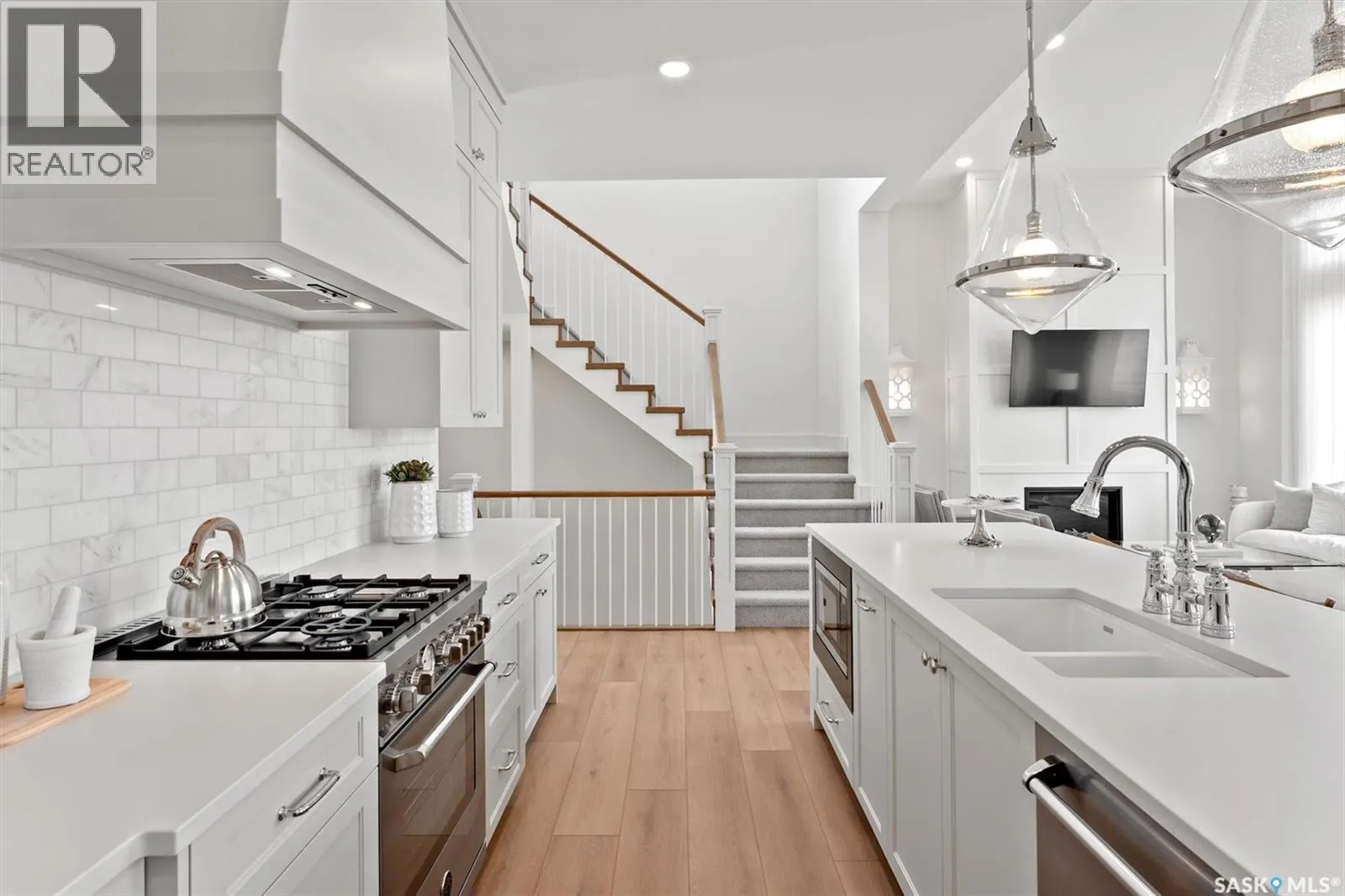 641 Greenbryre COVE