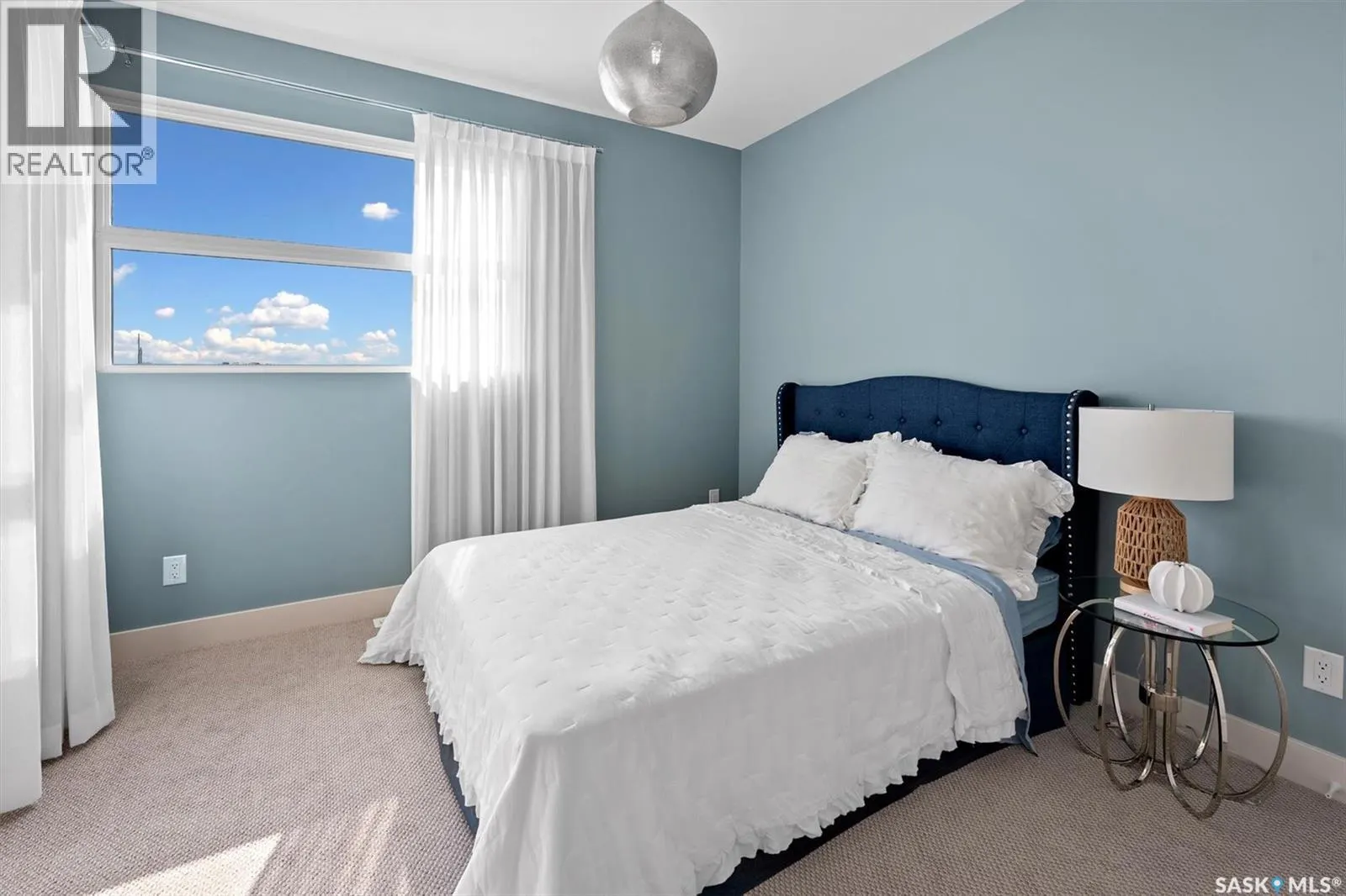 641 Greenbryre COVE