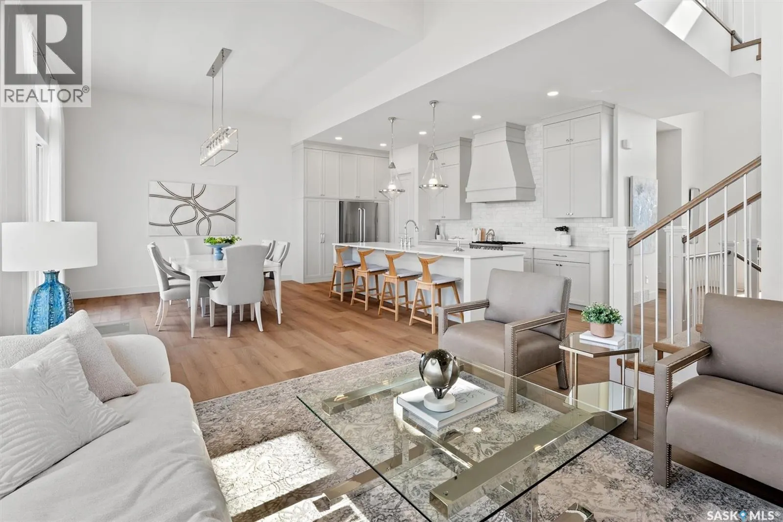 641 Greenbryre COVE
