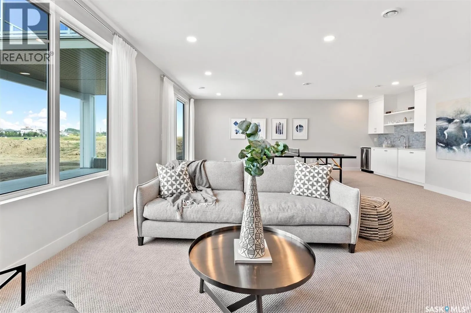 641 Greenbryre COVE