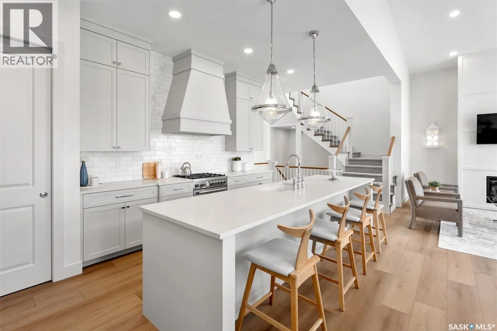 641 Greenbryre COVE