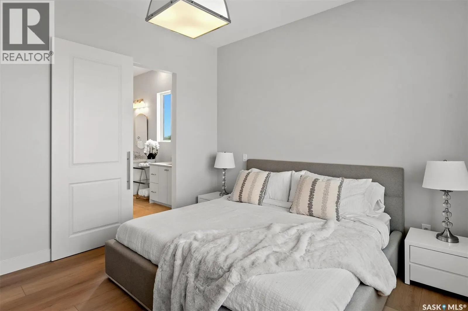 641 Greenbryre COVE