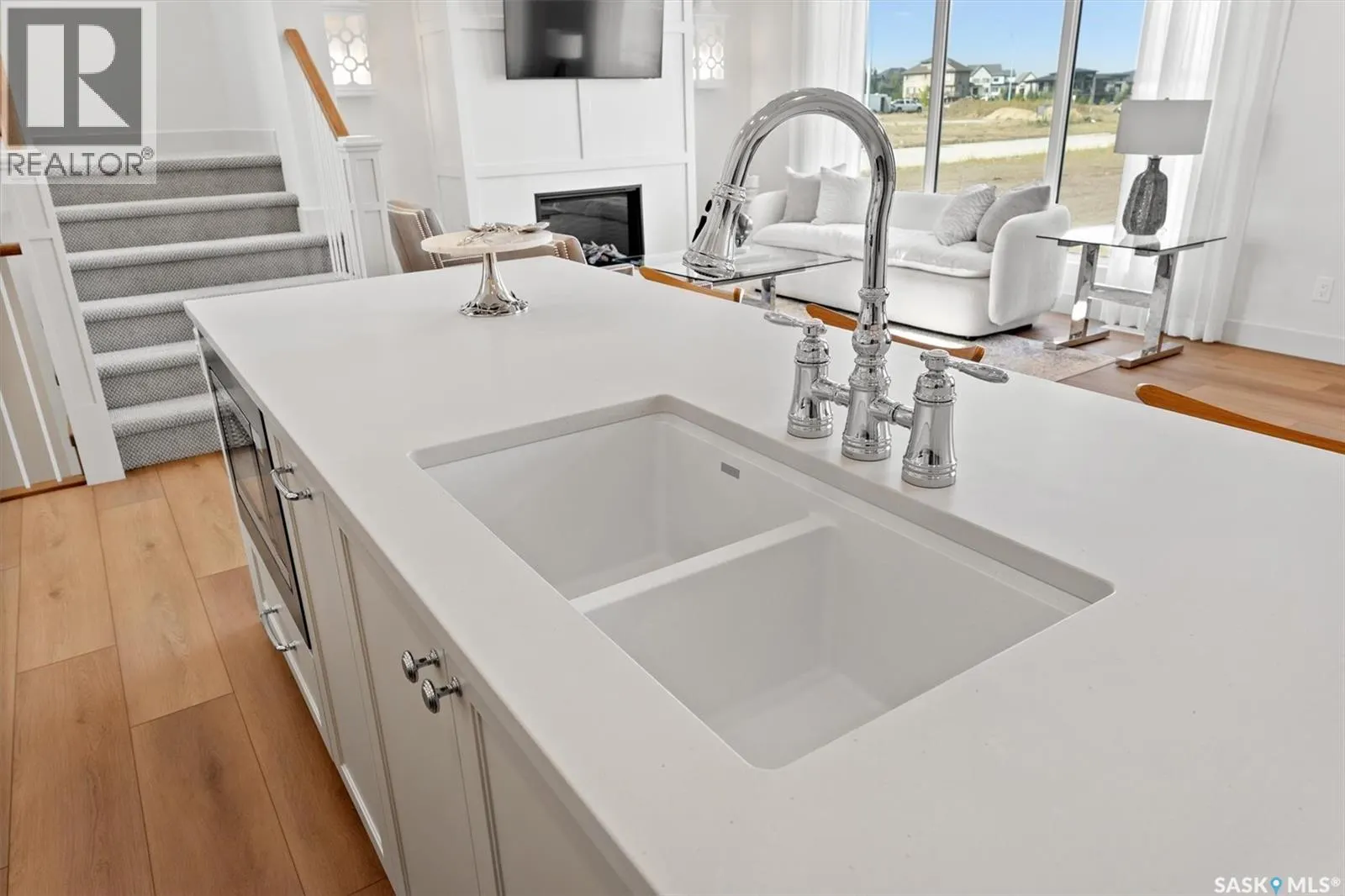 641 Greenbryre COVE