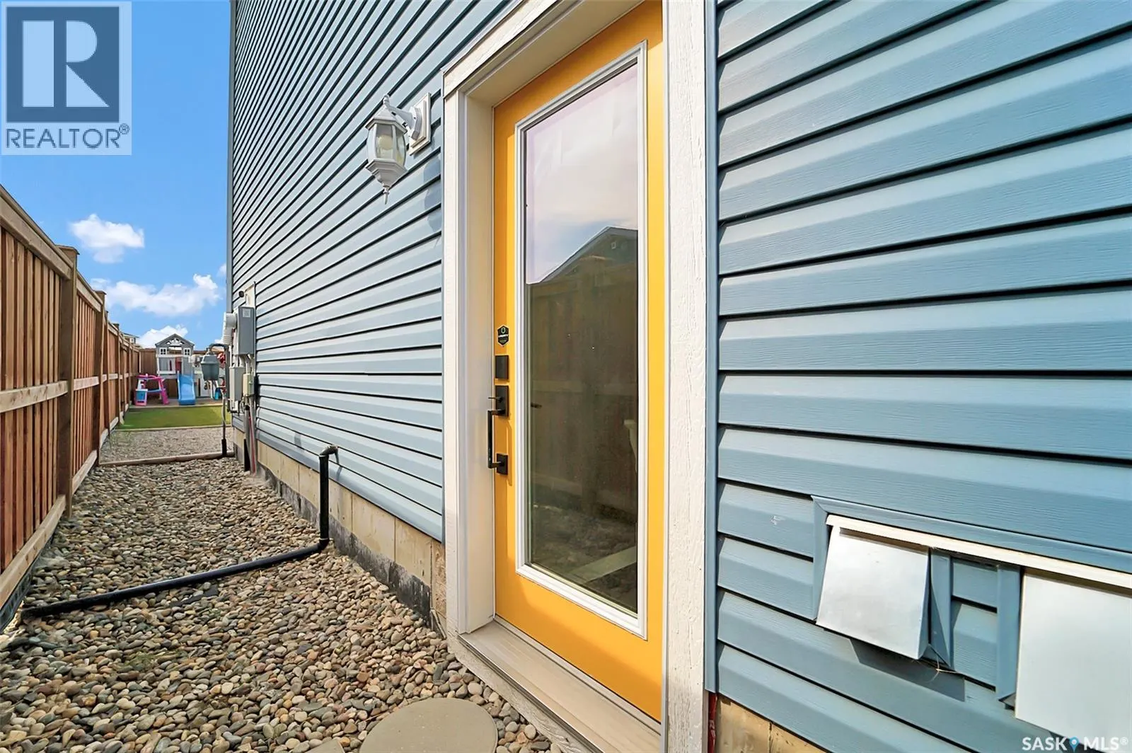 103 Stromberg CRESCENT