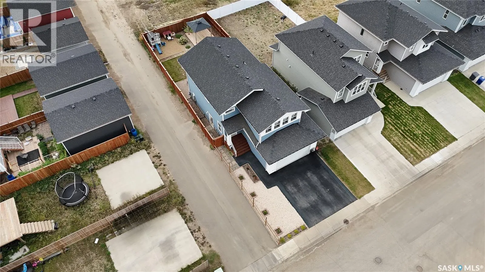 103 Stromberg CRESCENT