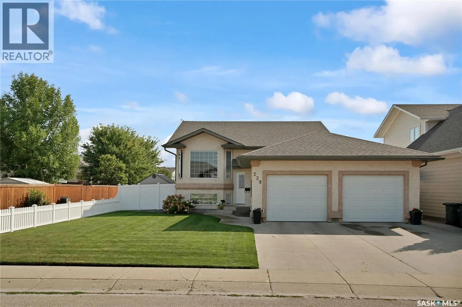 229 Lakeridge DRIVE