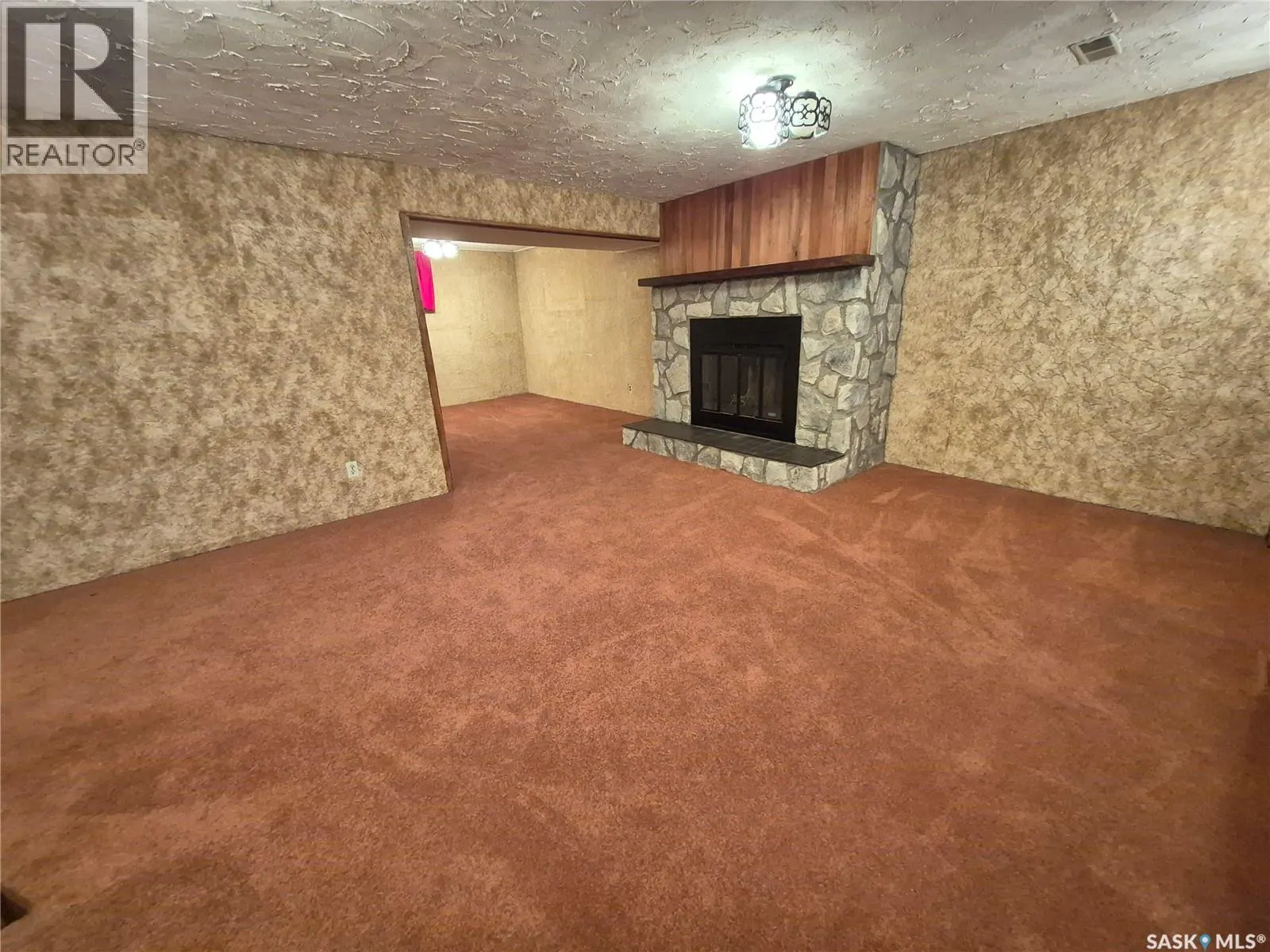 44 Ash DRIVE