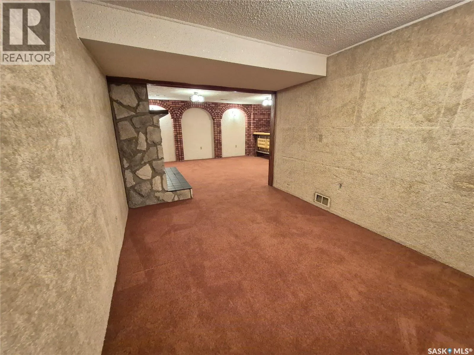 44 Ash DRIVE