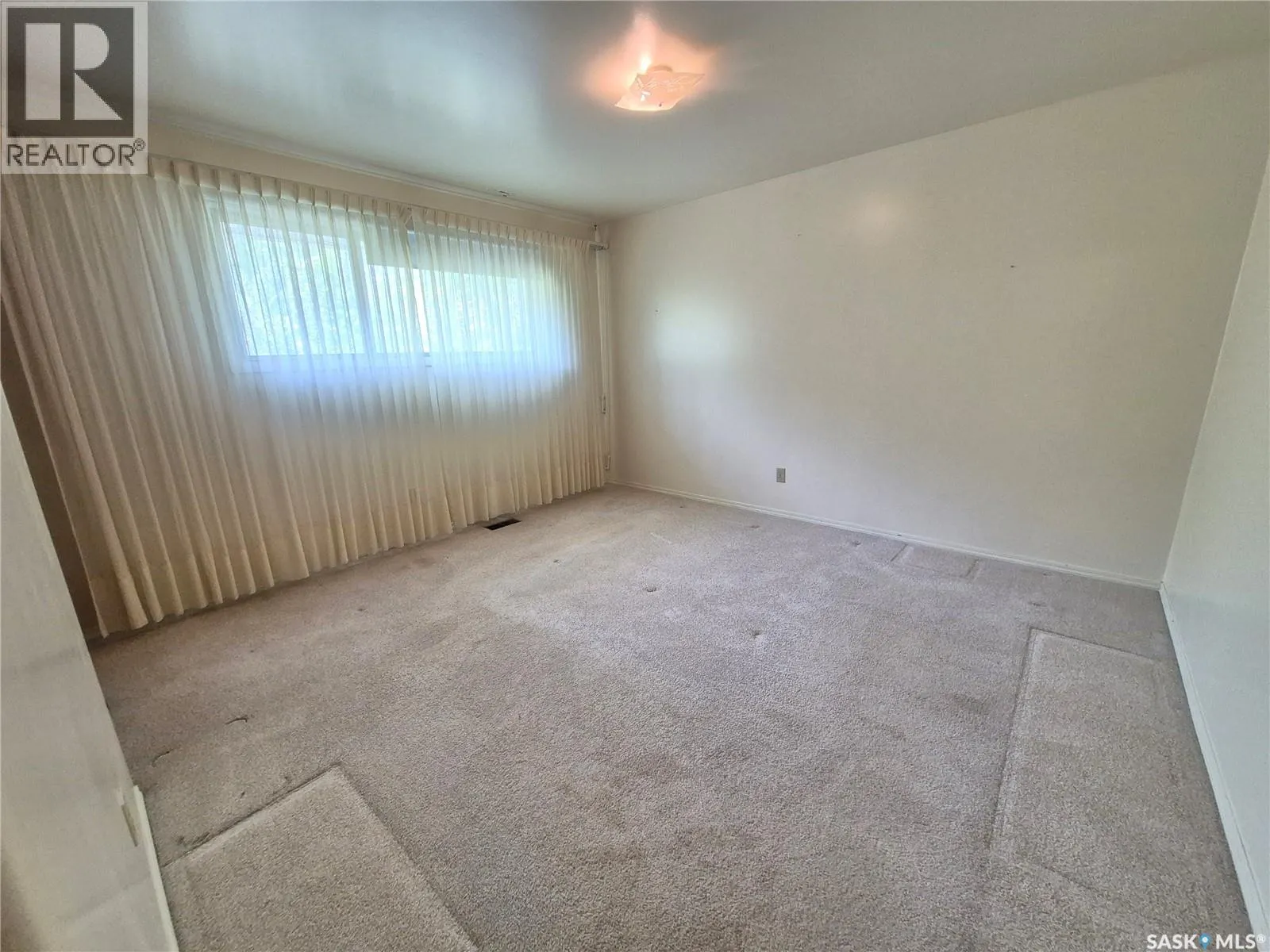 44 Ash DRIVE
