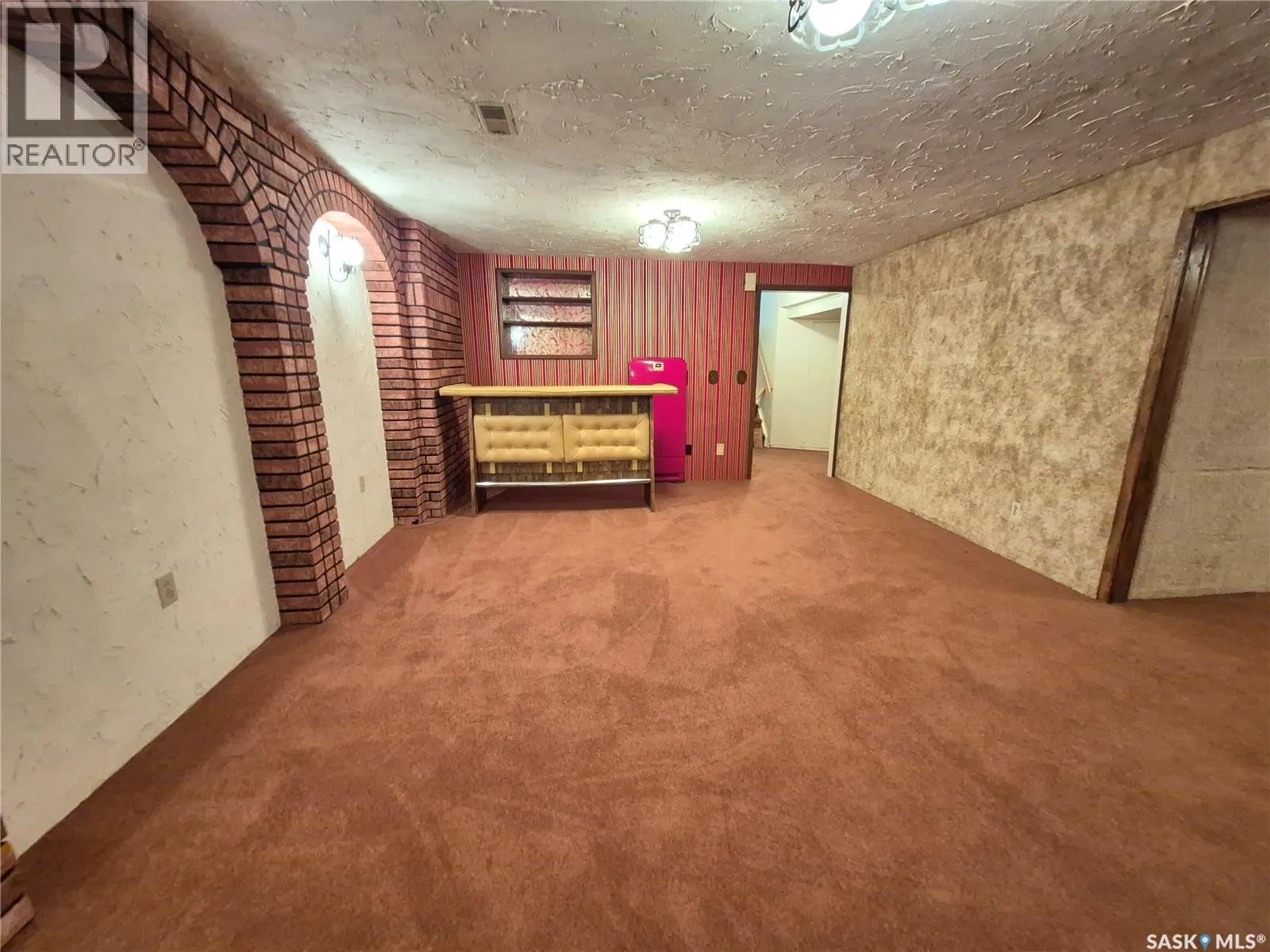 44 Ash DRIVE