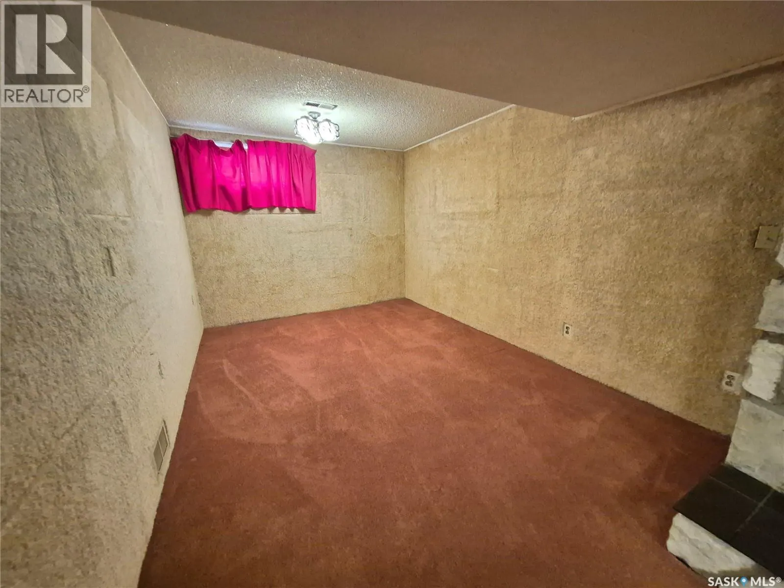 44 Ash DRIVE