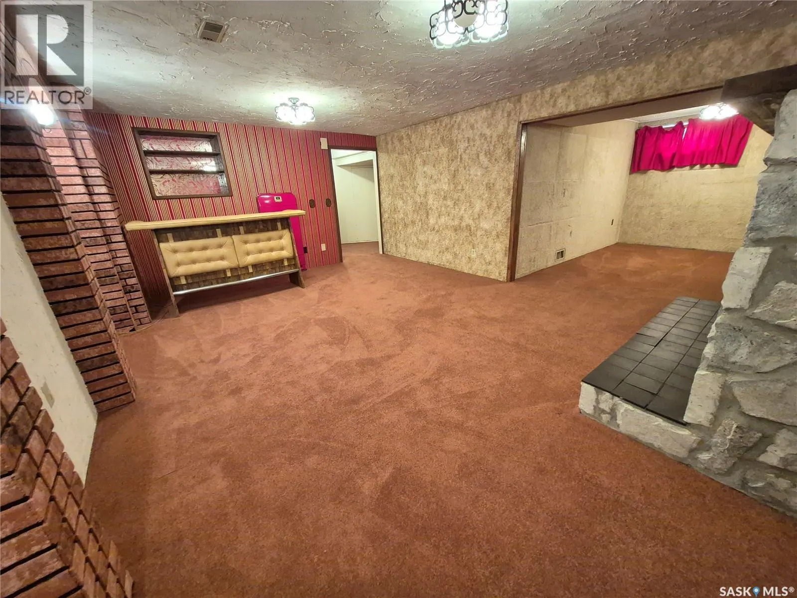 44 Ash DRIVE
