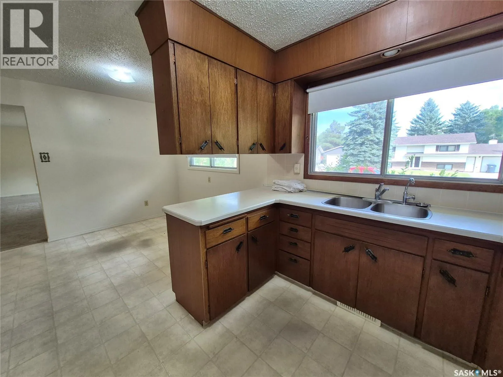 44 Ash DRIVE