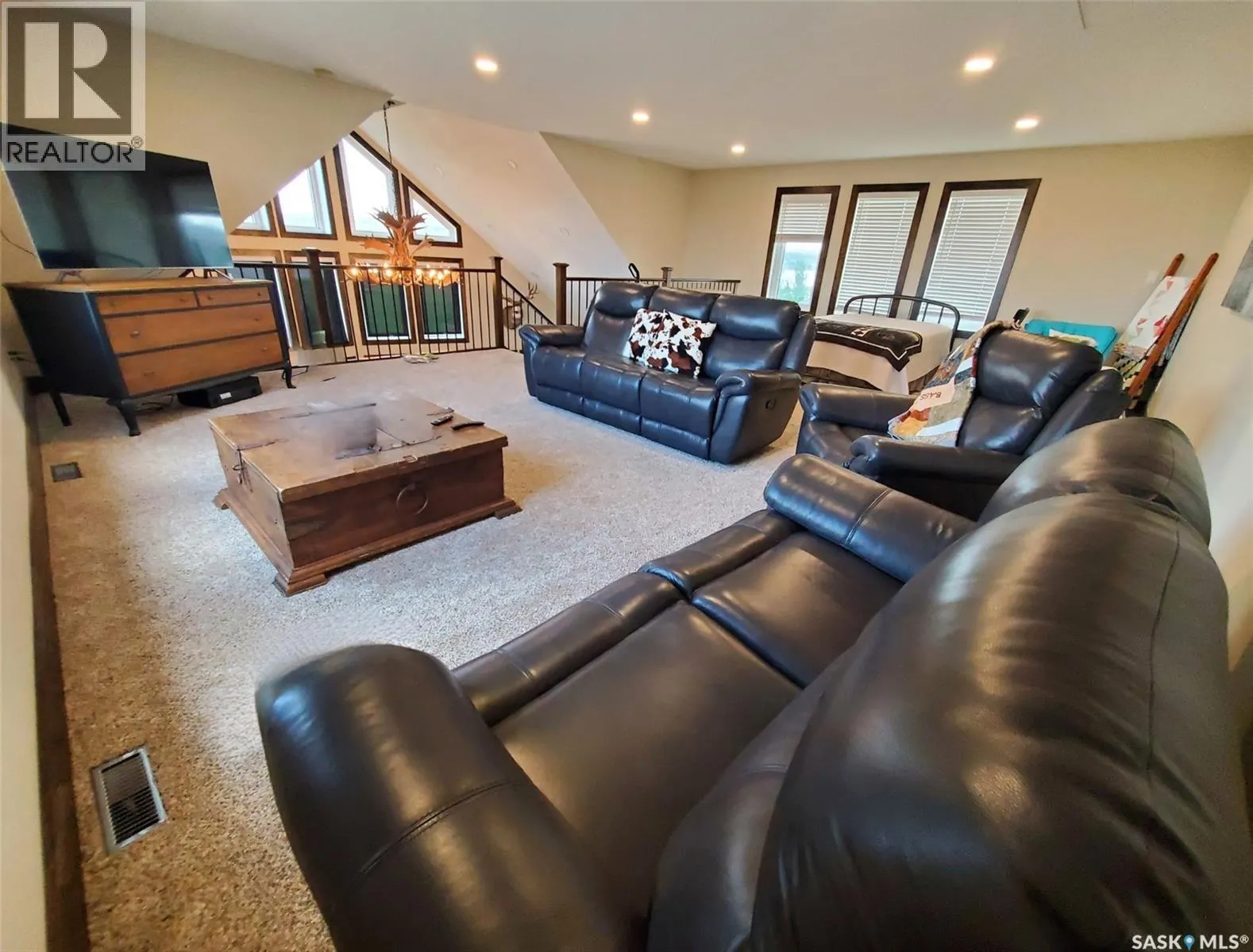 101 Pebble DRIVE