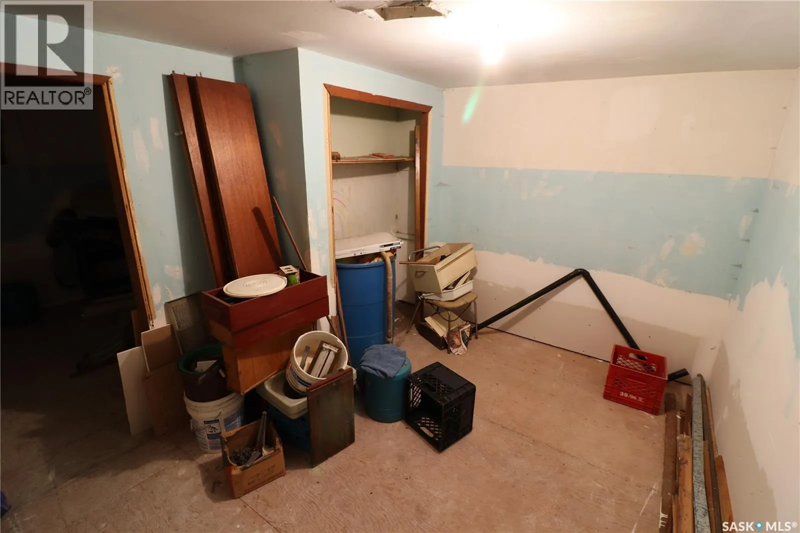 349 X AVENUE S