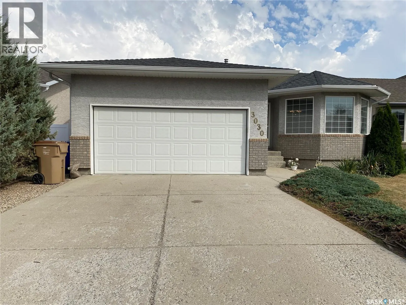3030 Birch CRESCENT