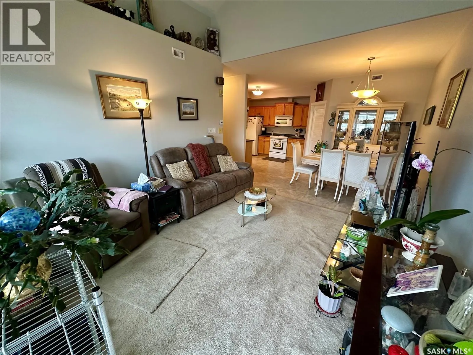 403 110 ARMISTICE WAY