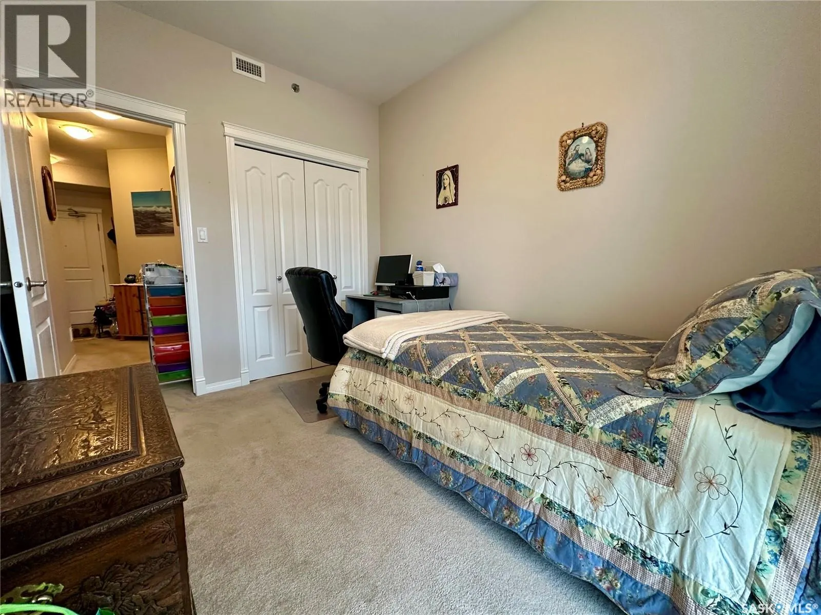403 110 ARMISTICE WAY
