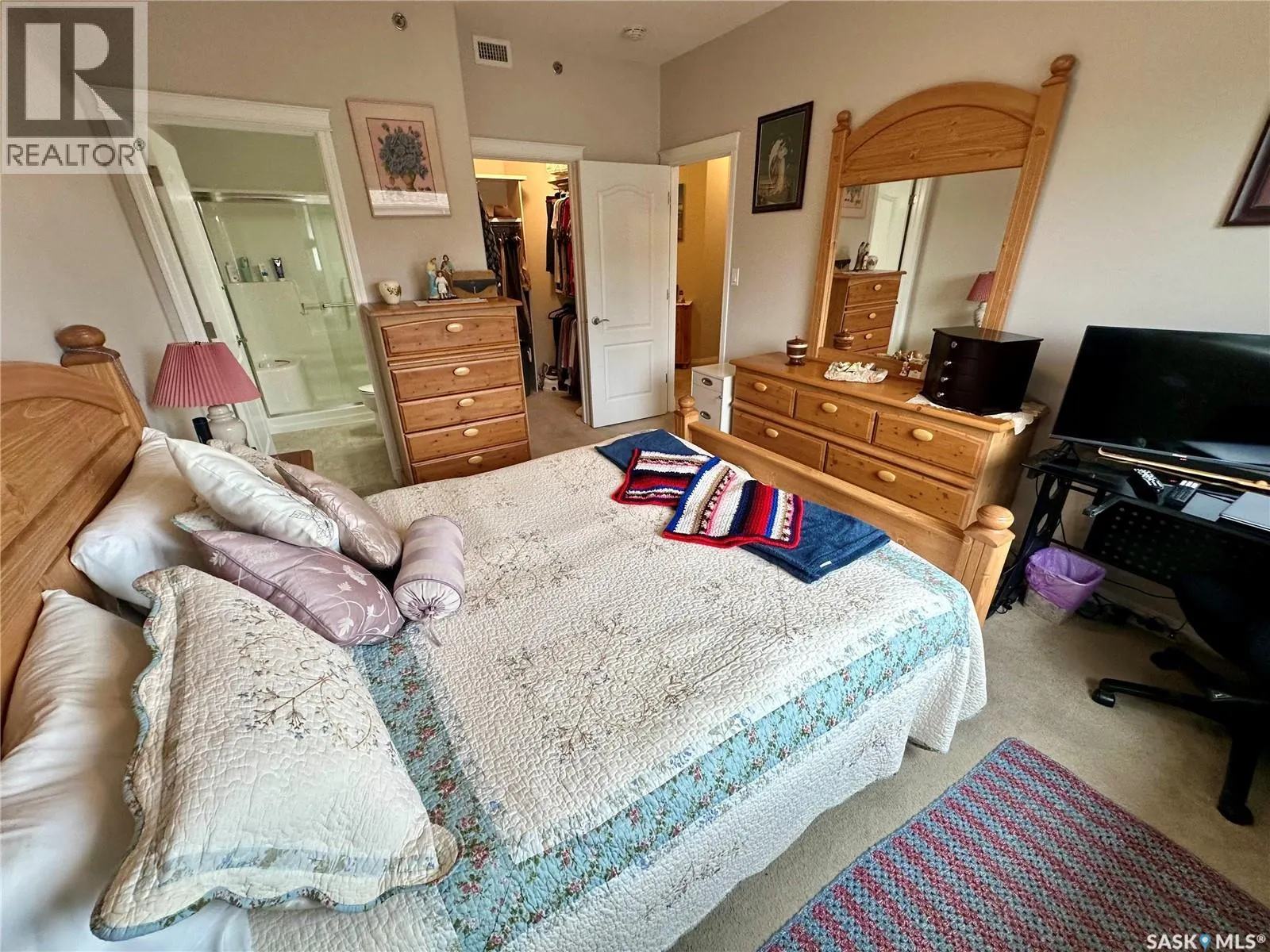 403 110 ARMISTICE WAY