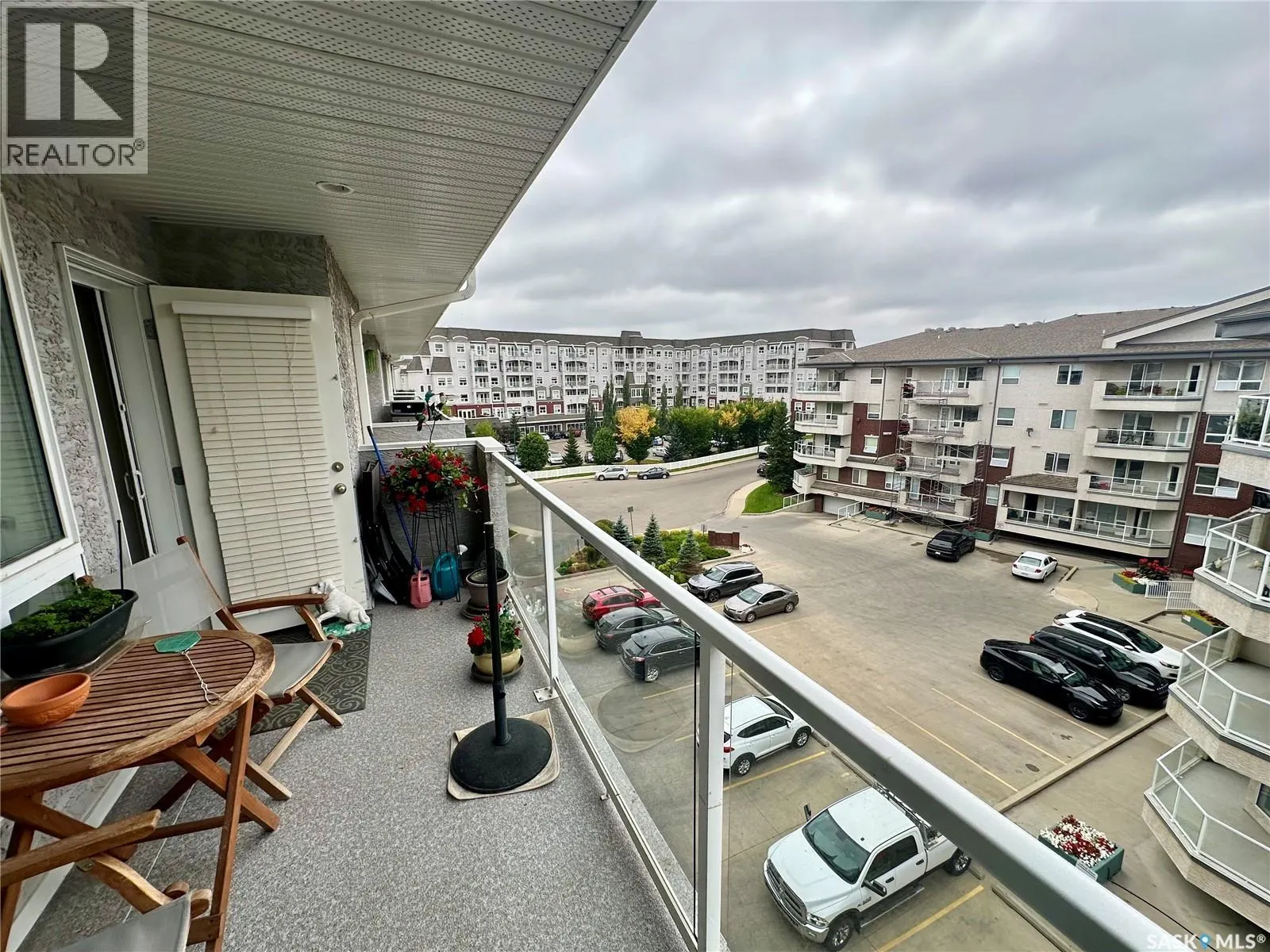 403 110 ARMISTICE WAY