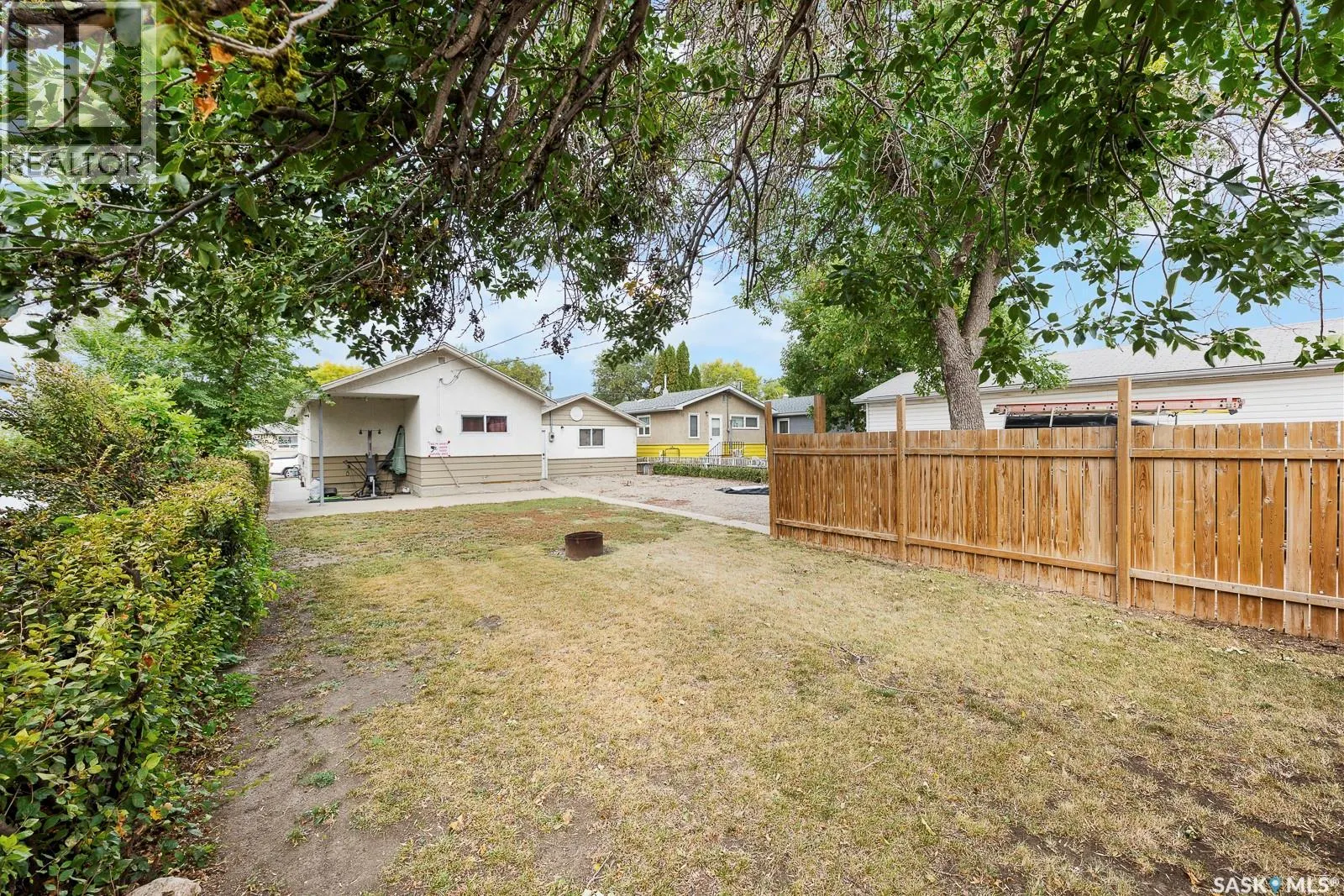 451 LORNE STREET