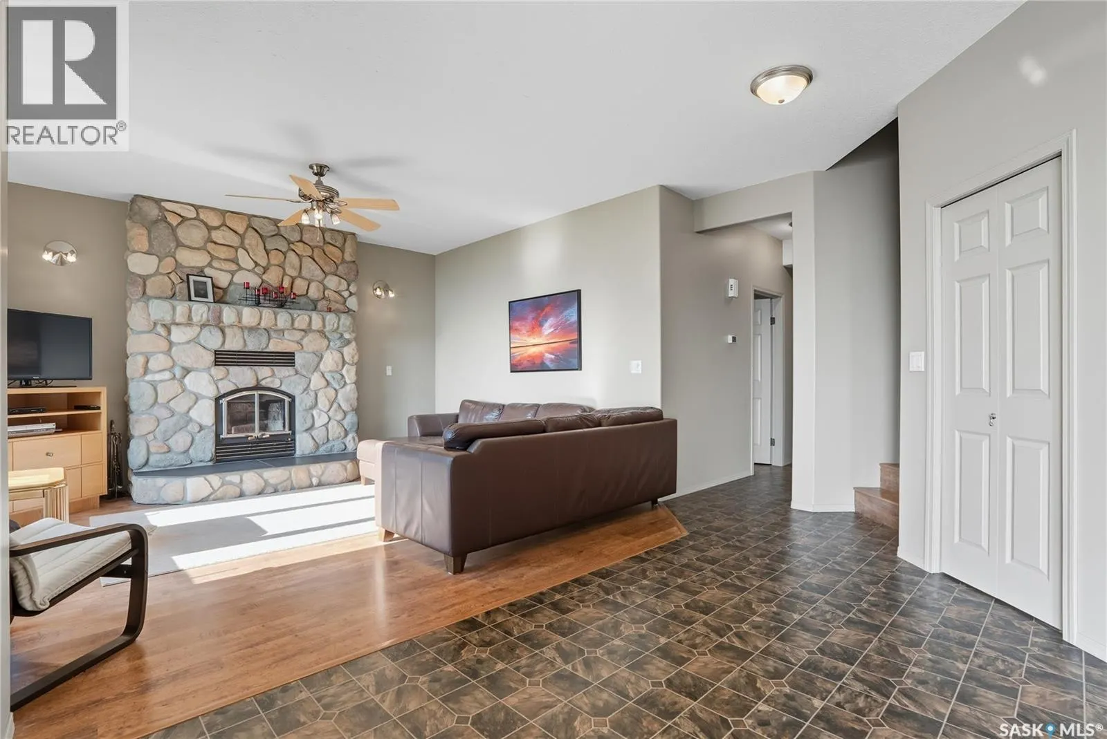 213 Poplar PLACE