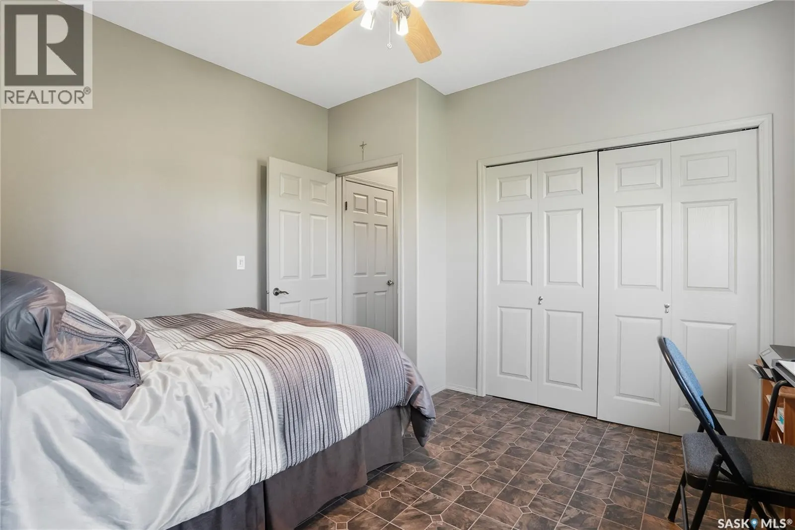 213 Poplar PLACE