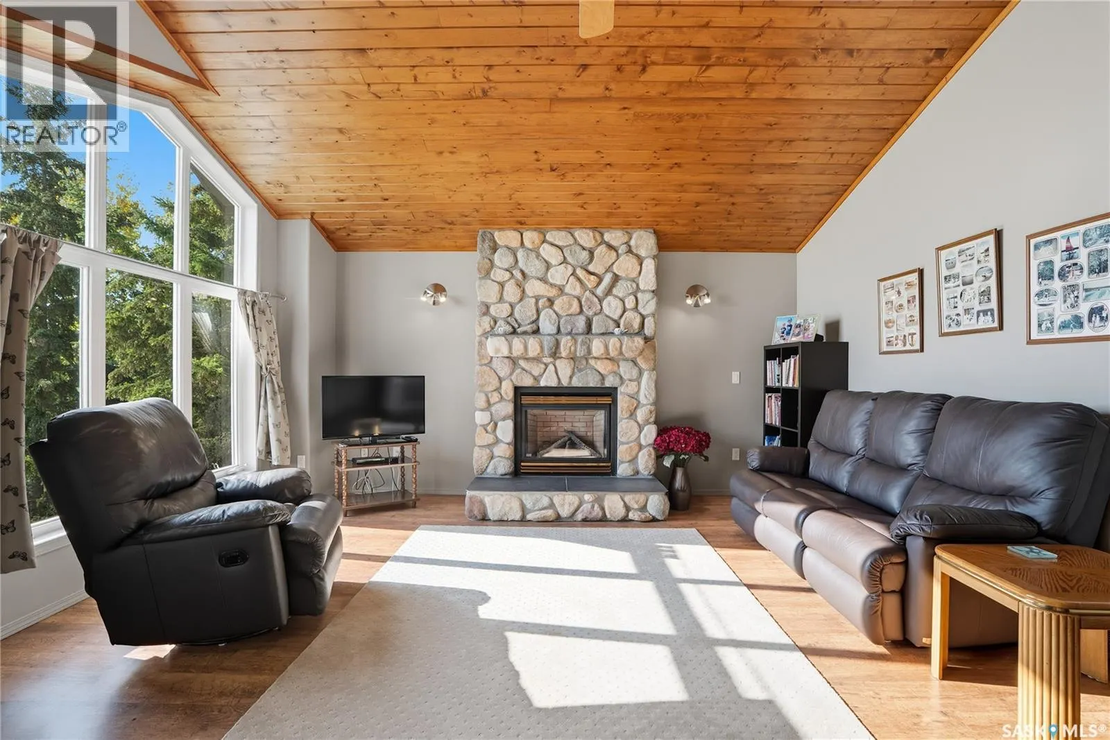 213 Poplar PLACE