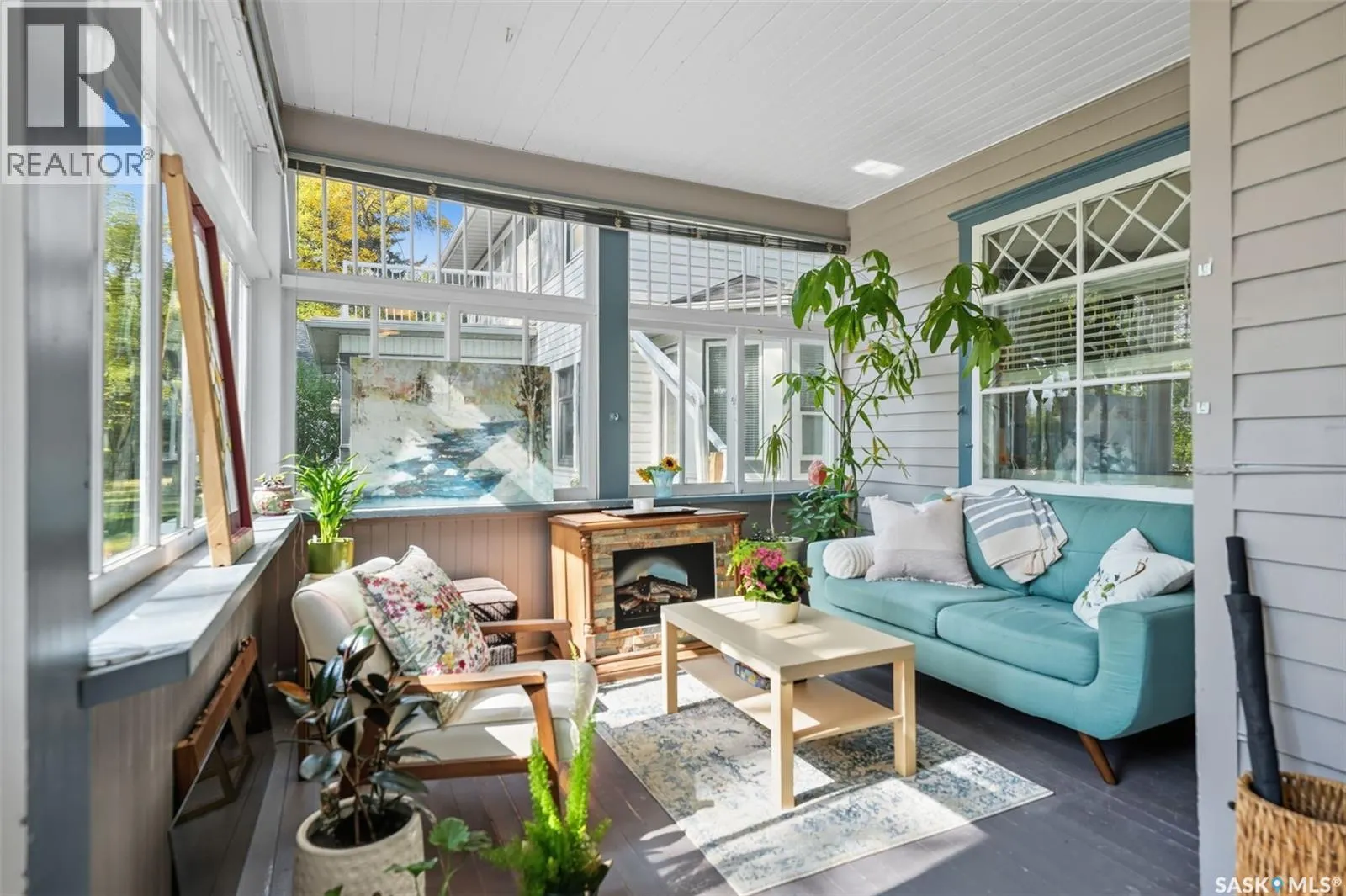 210 29th STREET W