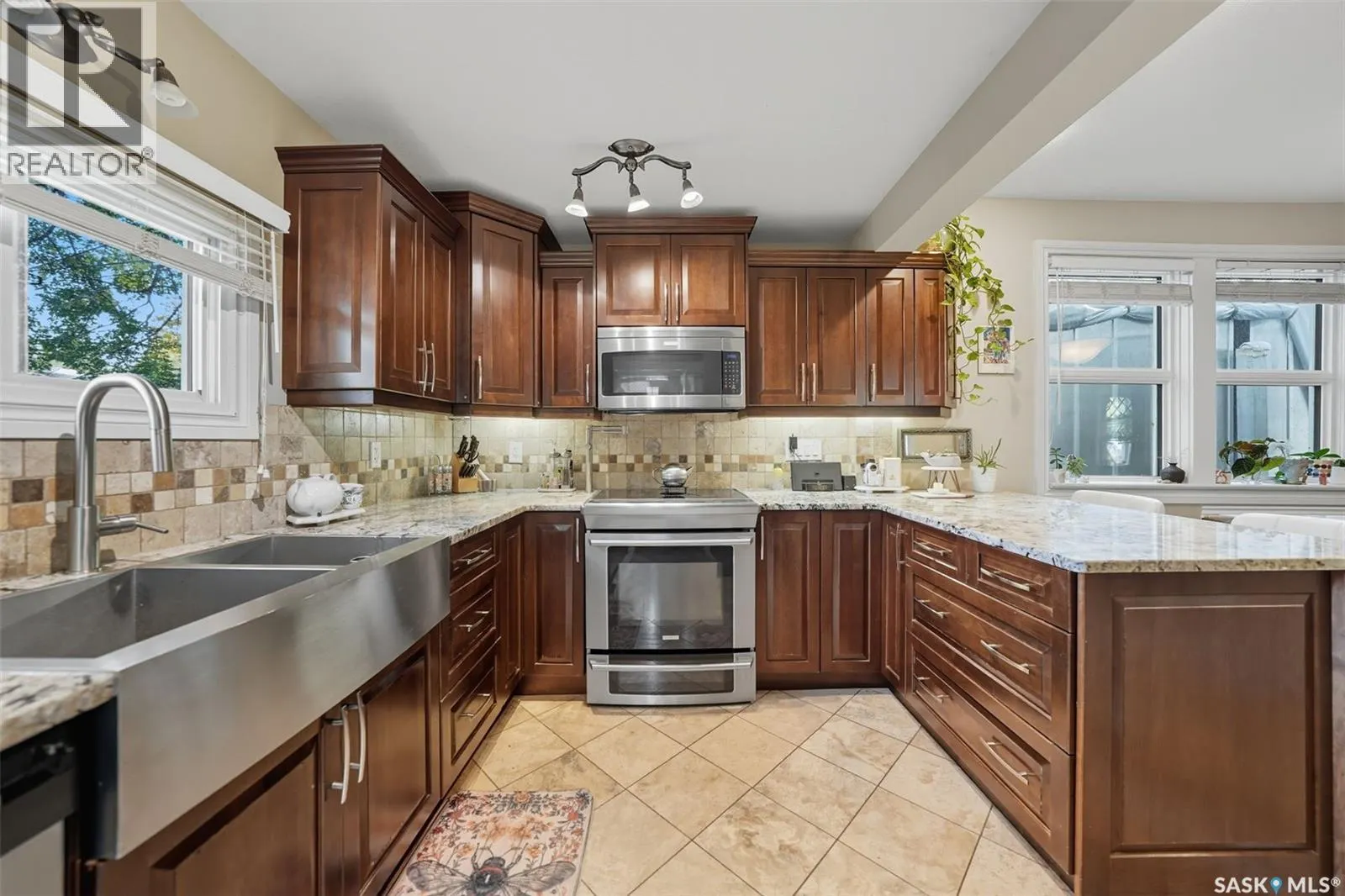 210 29th STREET W