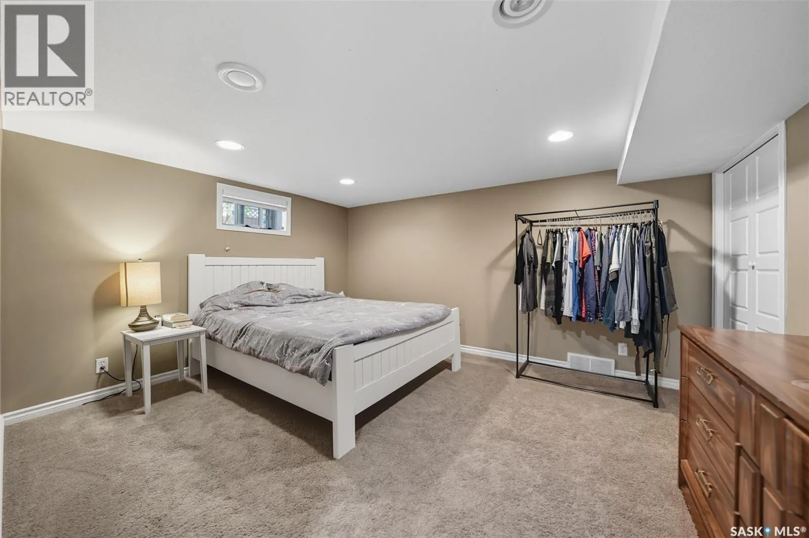 210 29th STREET W