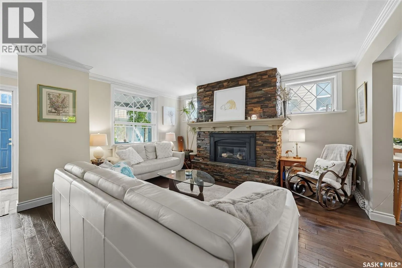210 29th STREET W