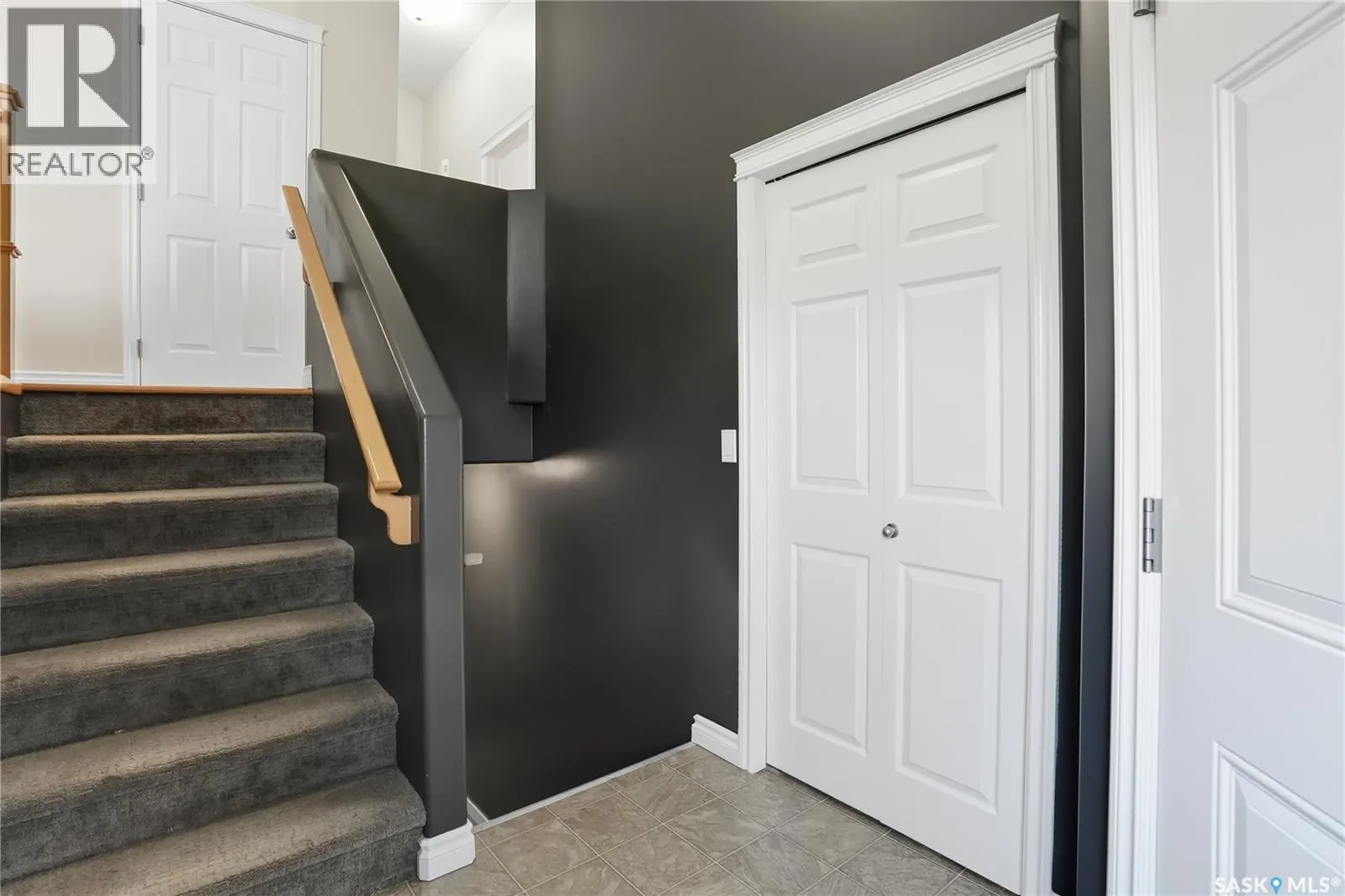 123 Martin CRESCENT