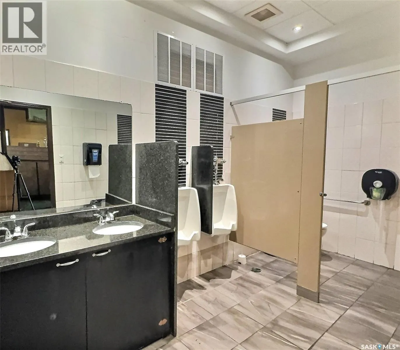 1401 2nd AVENUE W