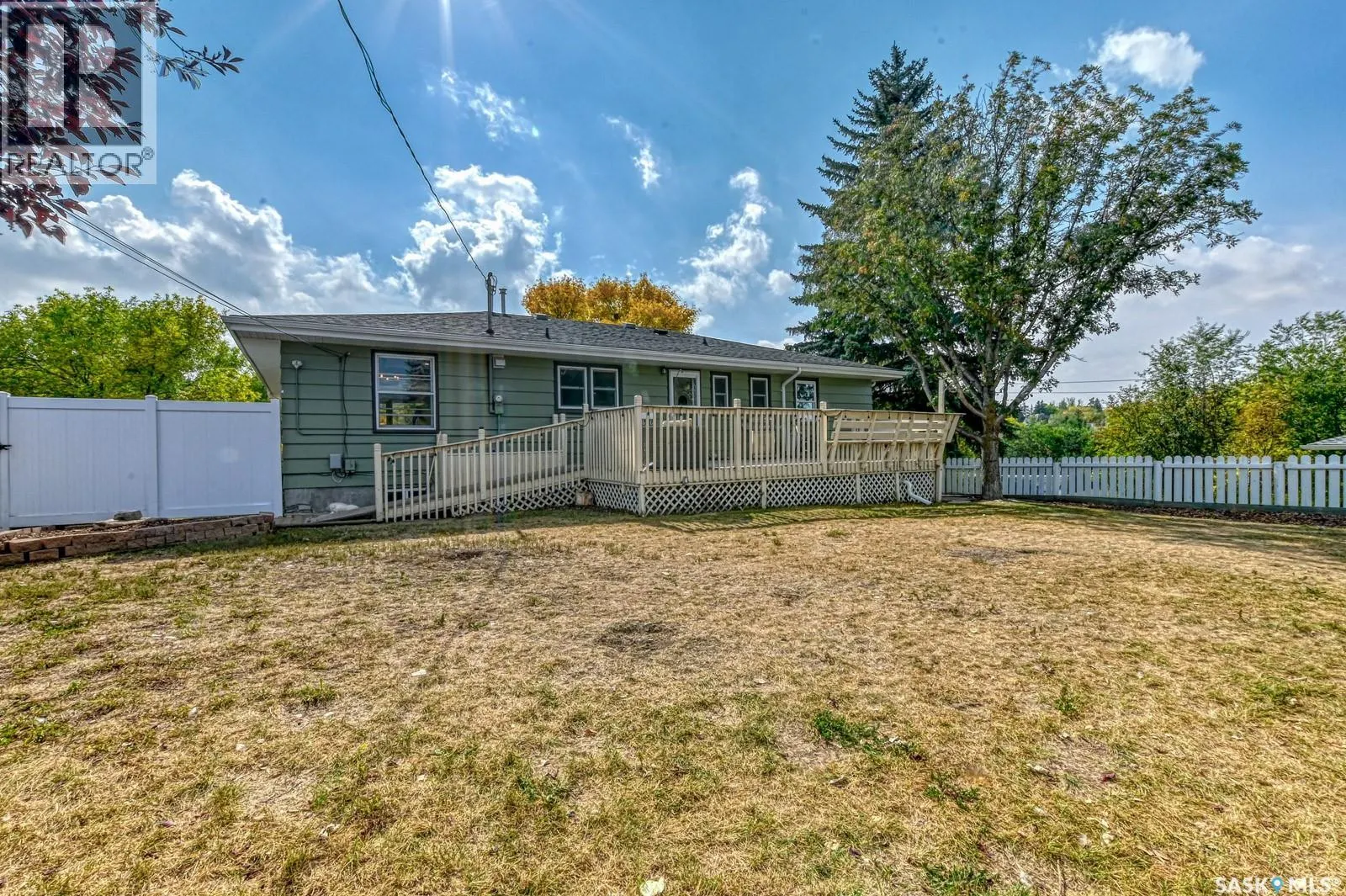 70 Peter AVENUE