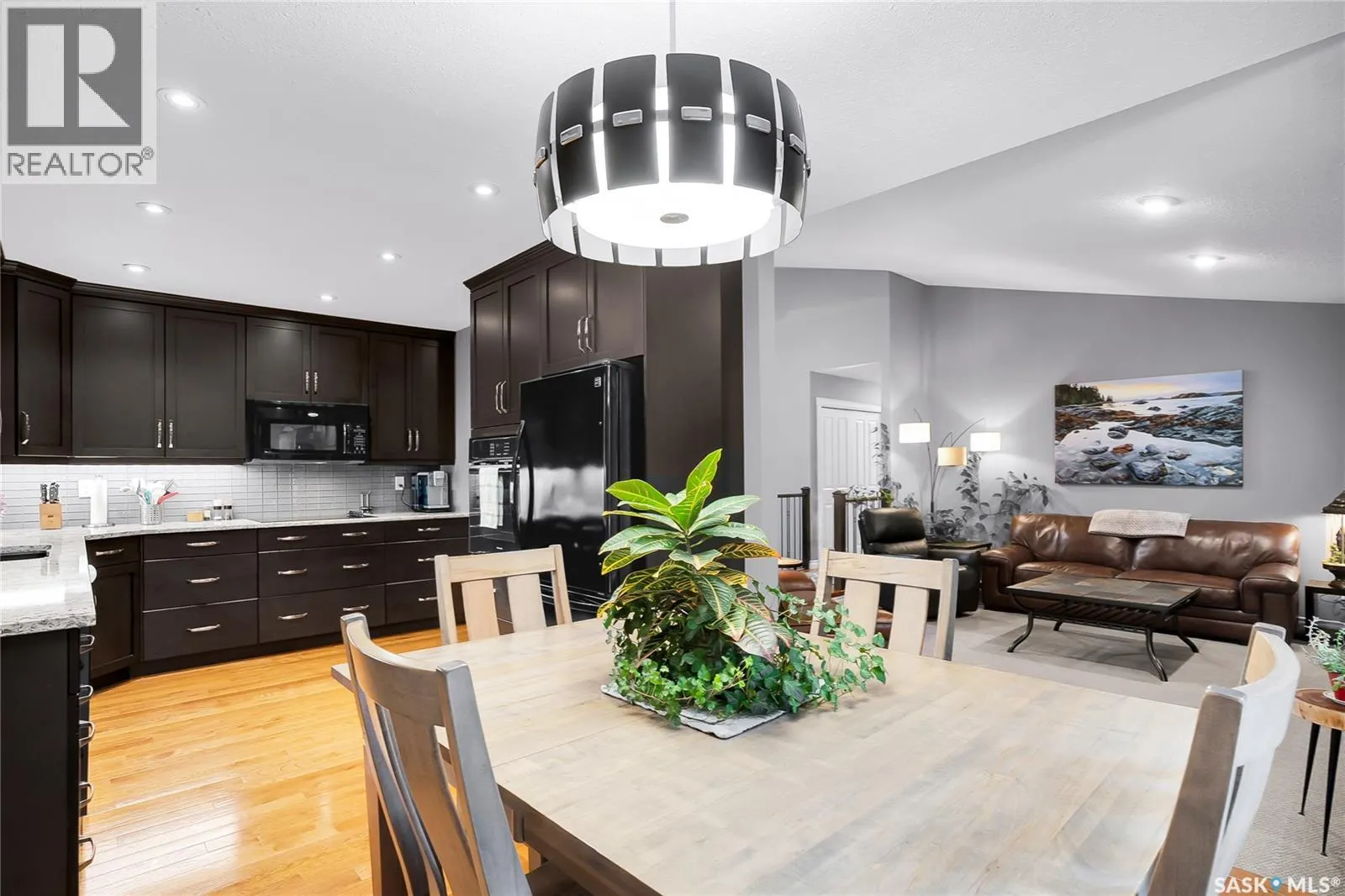 118 Mallin CRESCENT