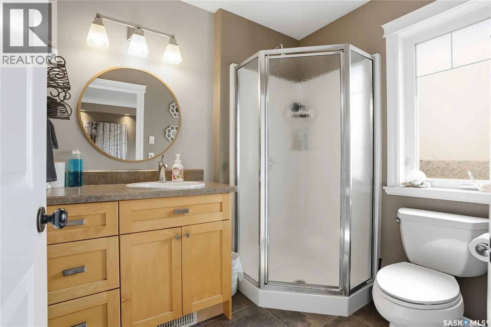 100 Cedar CRESCENT