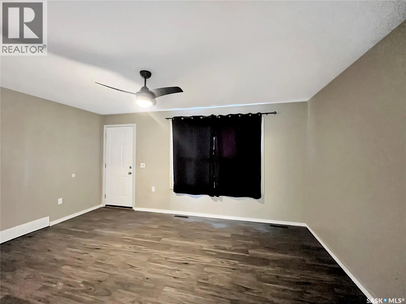 755 4th STREET E