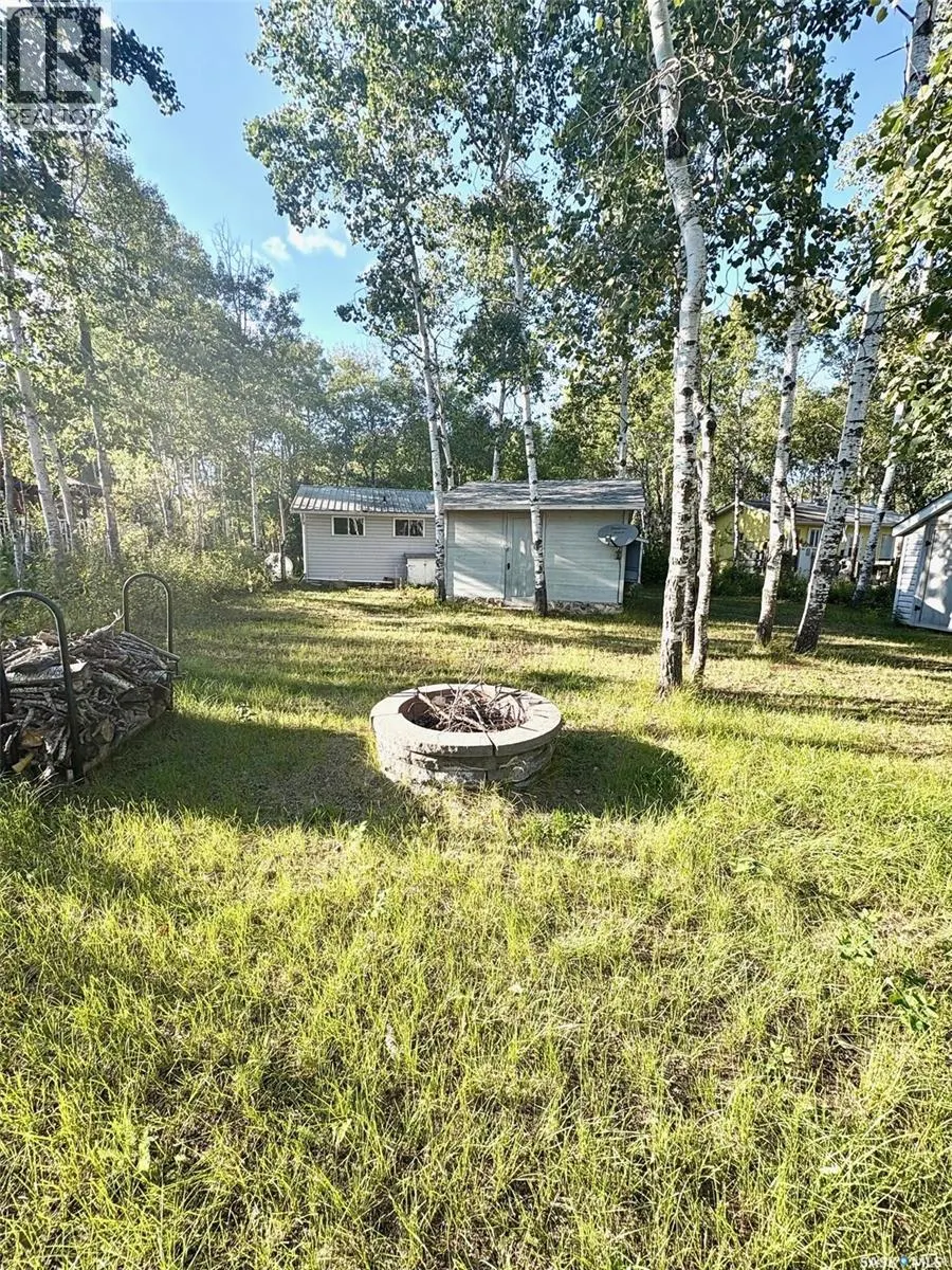 24 Willow CRESCENT