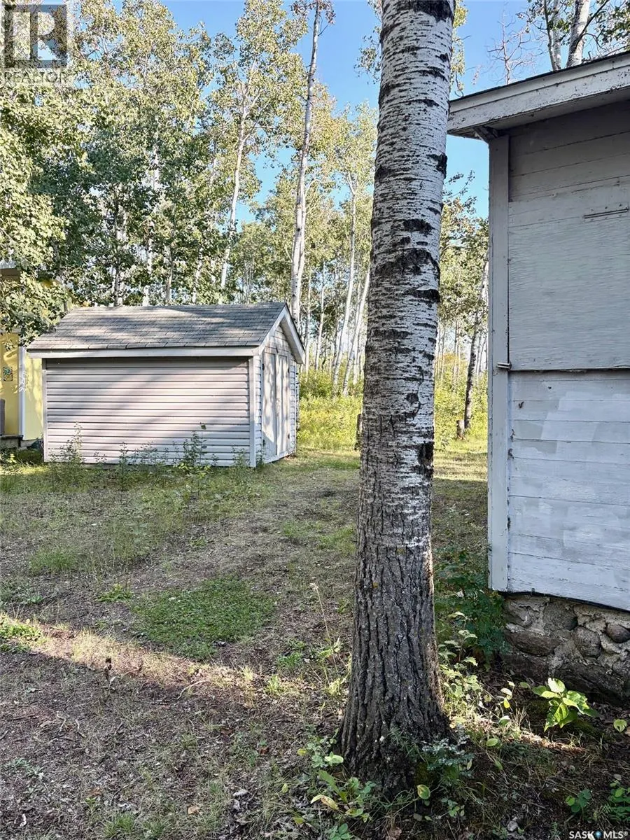 24 Willow CRESCENT