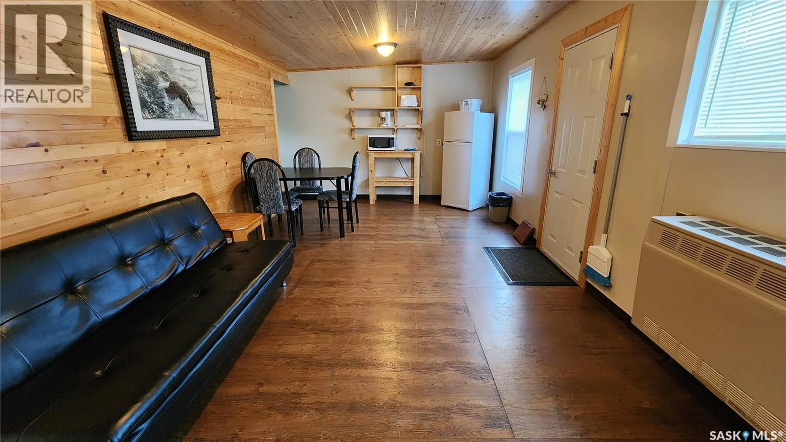 Michel Point Lodge