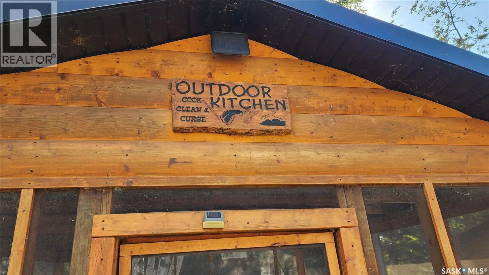 Michel Point Lodge