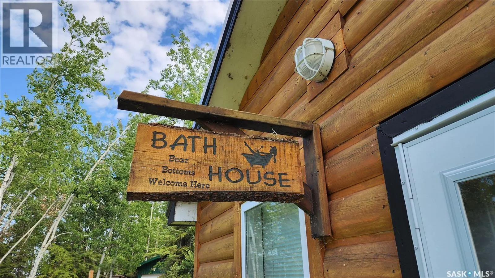 Michel Point Lodge