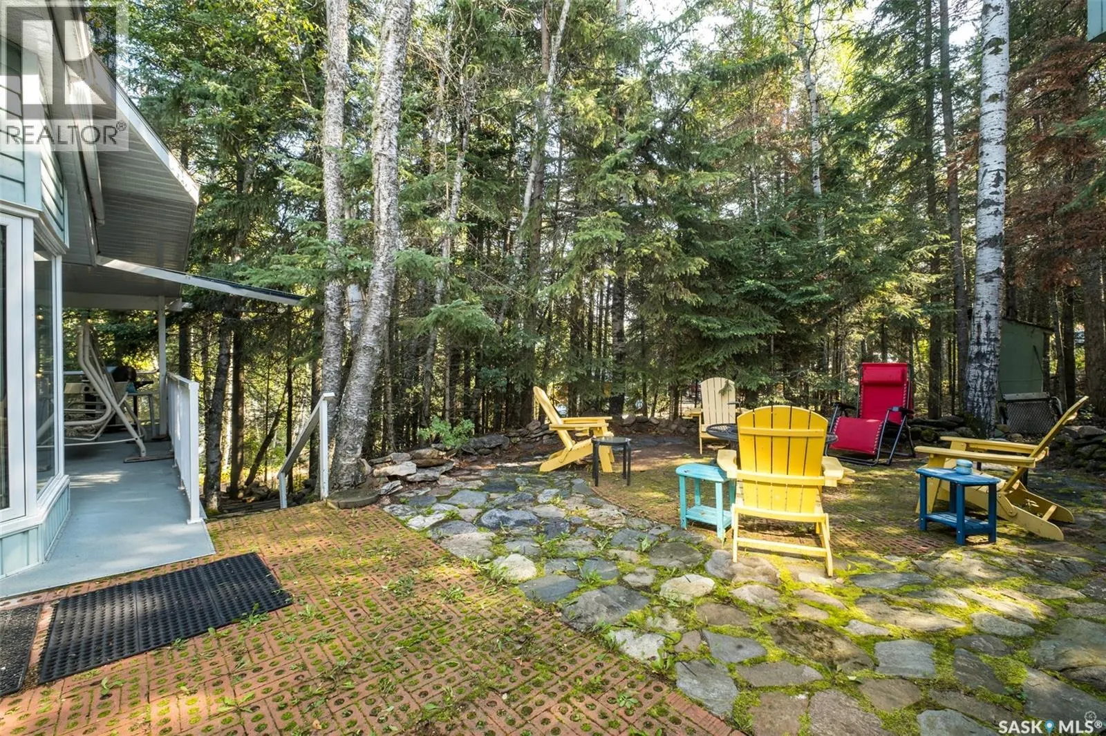 100 Nesslin Lake ROAD