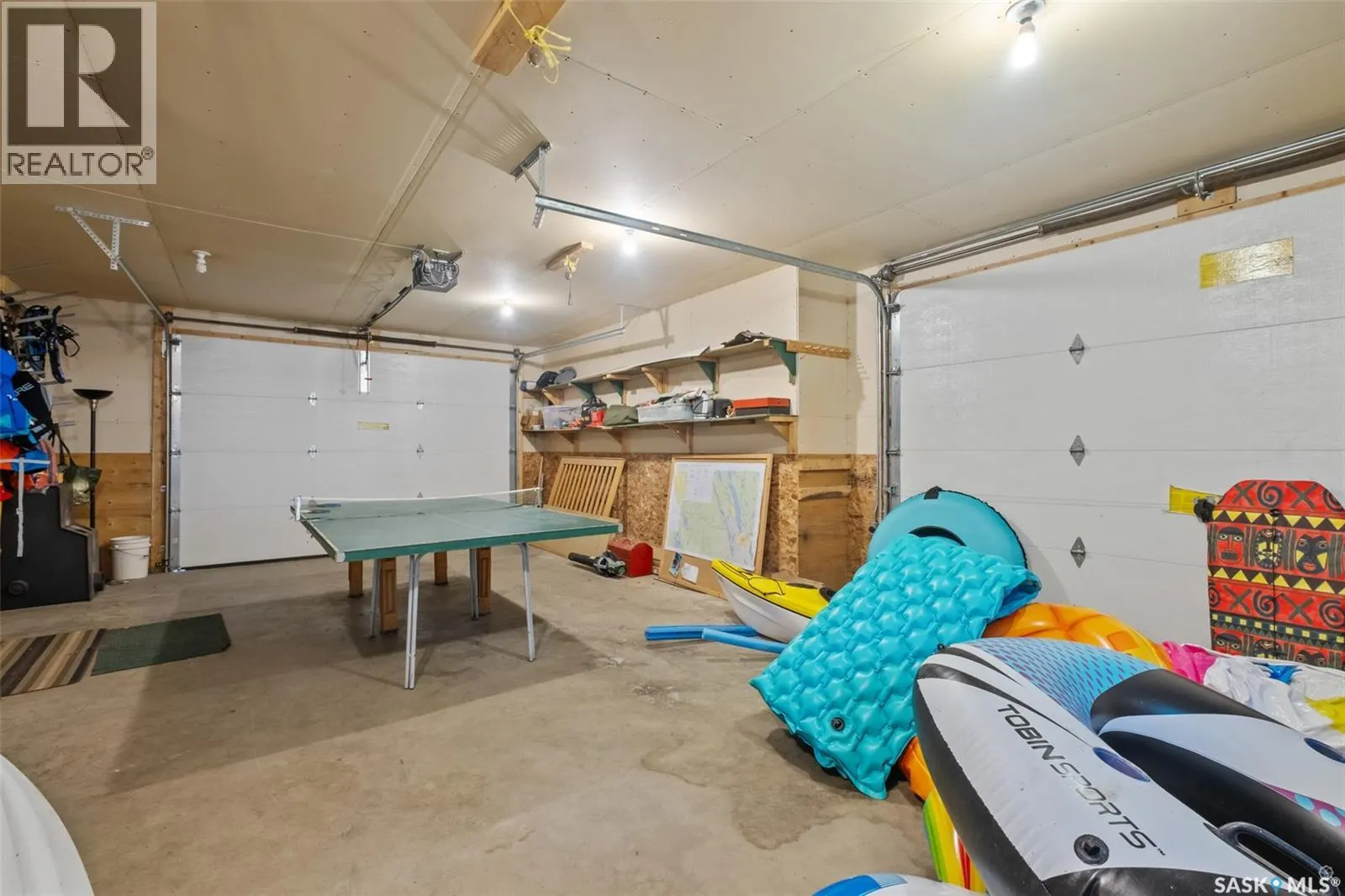 100 Nesslin Lake ROAD
